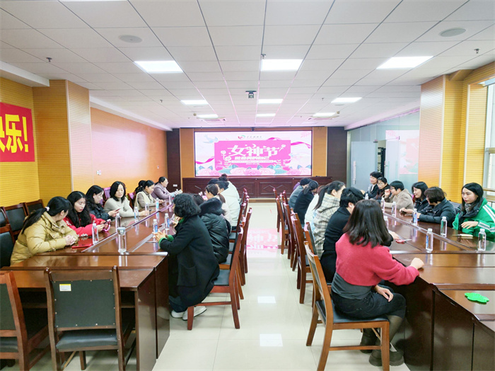 �����������Լ�������ɽ�|�R��ͨ���O��˾�_չ�����ˡ��DŮ����